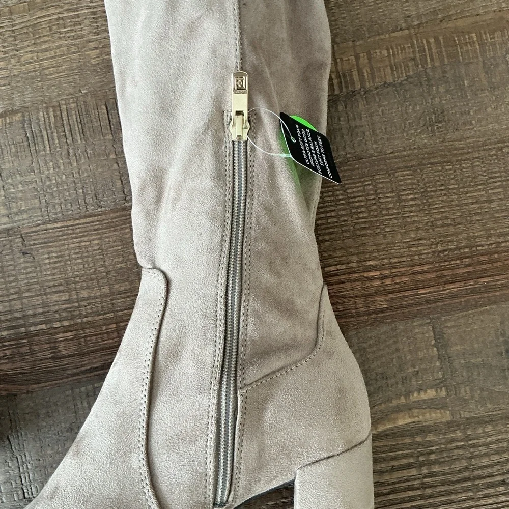 Liz Claiborne Leyla Knee-High Memory Foam TAUPE Women's Faux Suede Boots Size 10